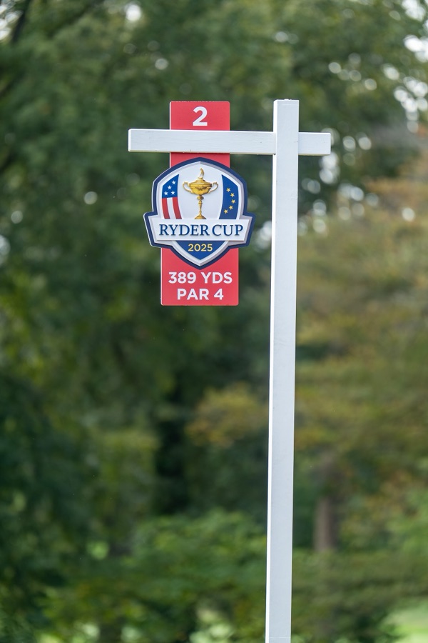 The 2nd tee sign at the 2025 Ryder Cup: 389 yards, par 4.