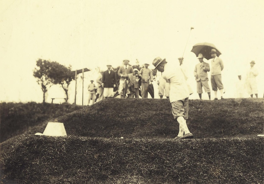 A swing at Tamsui, 1930s.